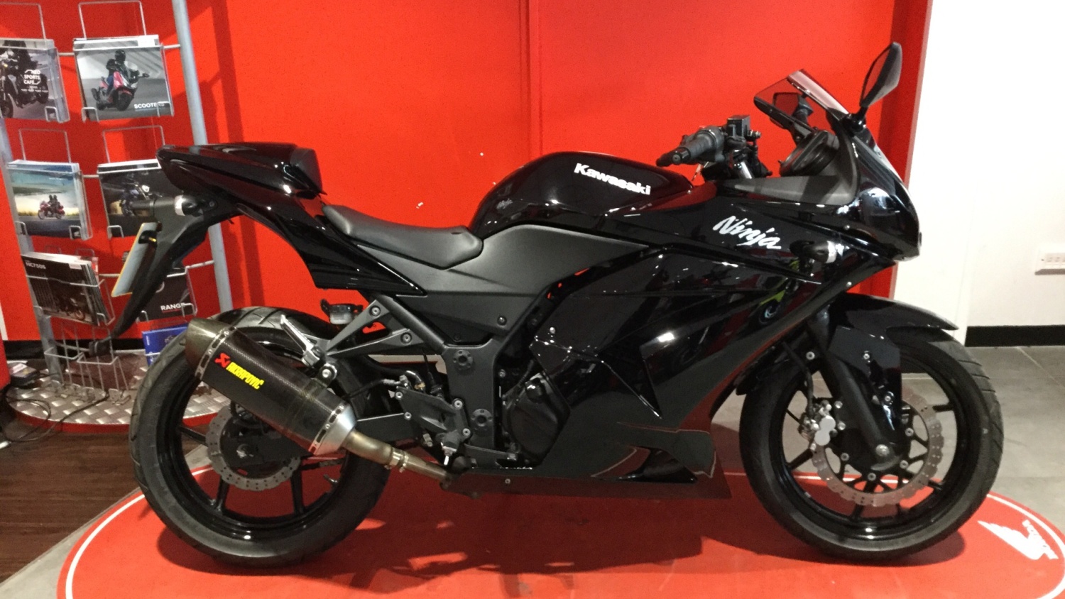 Used Kawasaki Ninja 250 EX250KBF for Sale | Vertu Honda